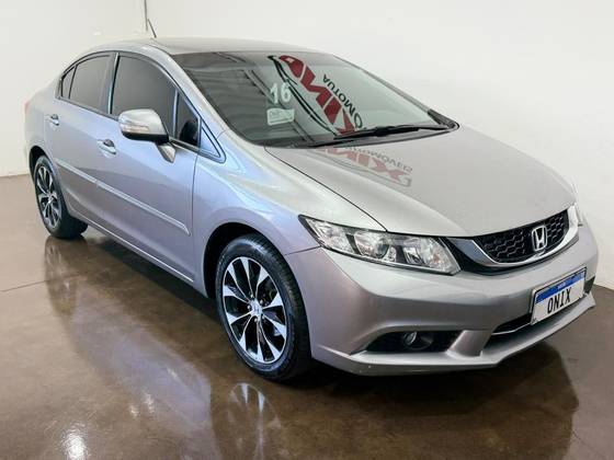 HONDA CIVIC 2.0 LXR 16V FLEX 4P AUTOMÁTICO HONDA CIVIC 2.0 LXR 16V FLEX 4P AUTOMÁTICO